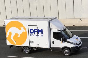 Furgón de alquiler en Murcia. DFM Rent a Car cuenta con la mayor oferta de furgonetas y furgones de alquiler en la ciudad de Murcia. 