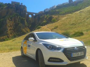 Ronda, destino elegido por la familia ganadora del sorteo de DFM Rent a Car junto a La Opinión de Murcia. 