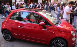 Desde DFM Rent a Car colaboramos con nuestro Fiat 500 rojo con el congreso Locas por Vivir de Murcia
