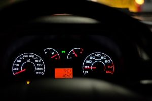 Regulador de velocidad y limitador de velocidad