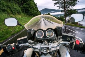 moto lluvia